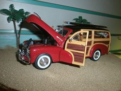 1948 CHEVY WOODY FLEETMASTER W/ 5″ LONG BOARD SURFBOARD & FIN W/ 60’S LOGO 1:24